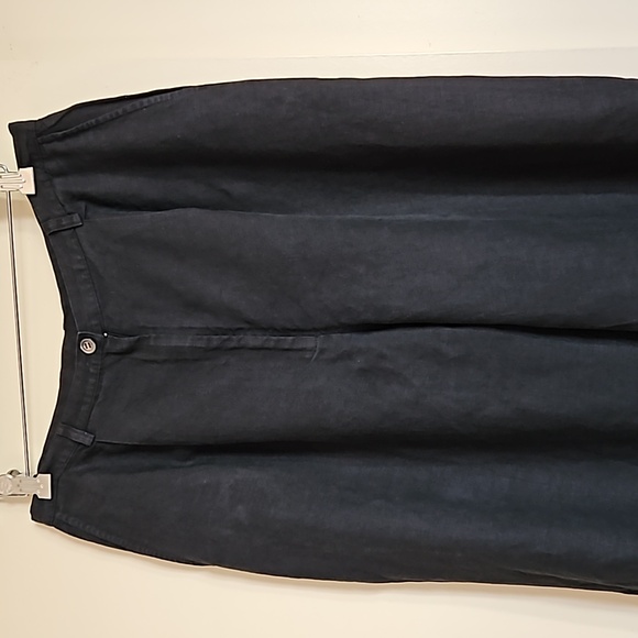 Laura Ashley Black 100% Linen Trousers Tapered Pleated Pants Size 12 - Picture 3 of 17